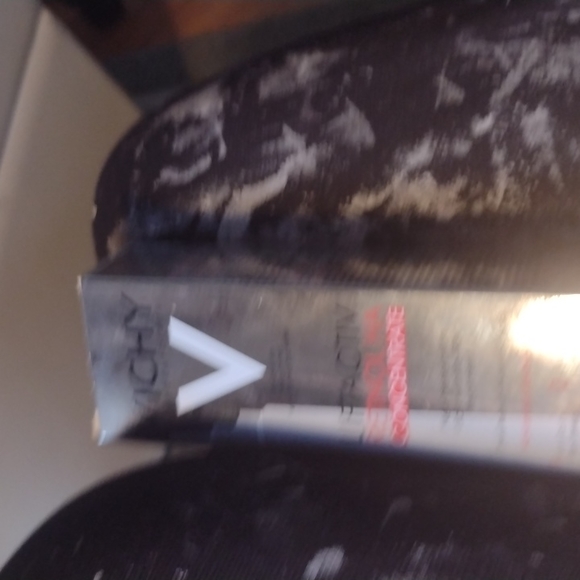 Vichy products never opened - Picture 4 of 4